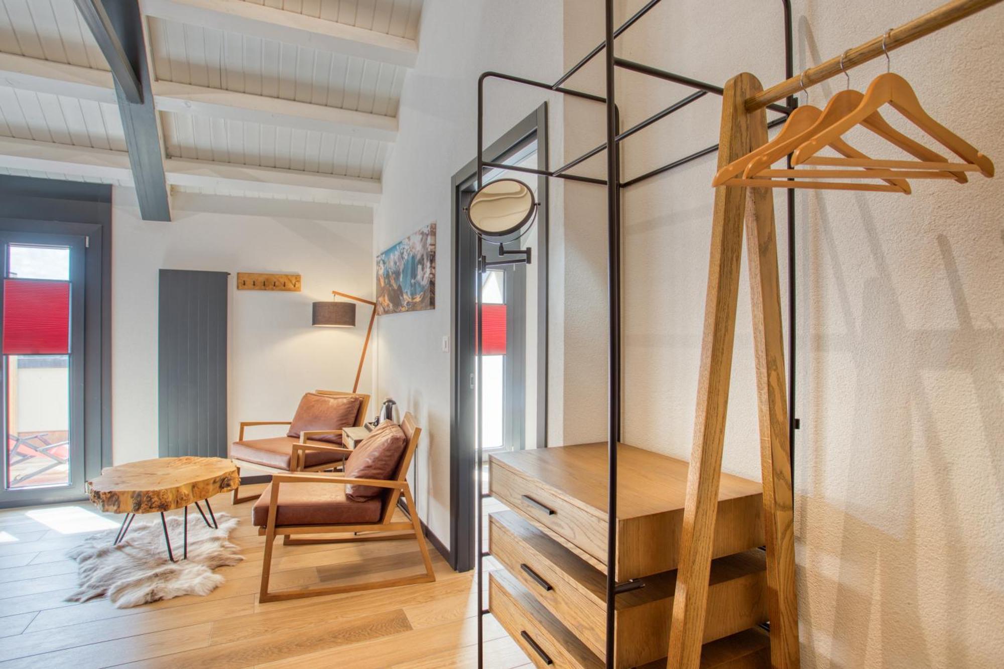 Alaia Lodge クラン エクステリア 写真